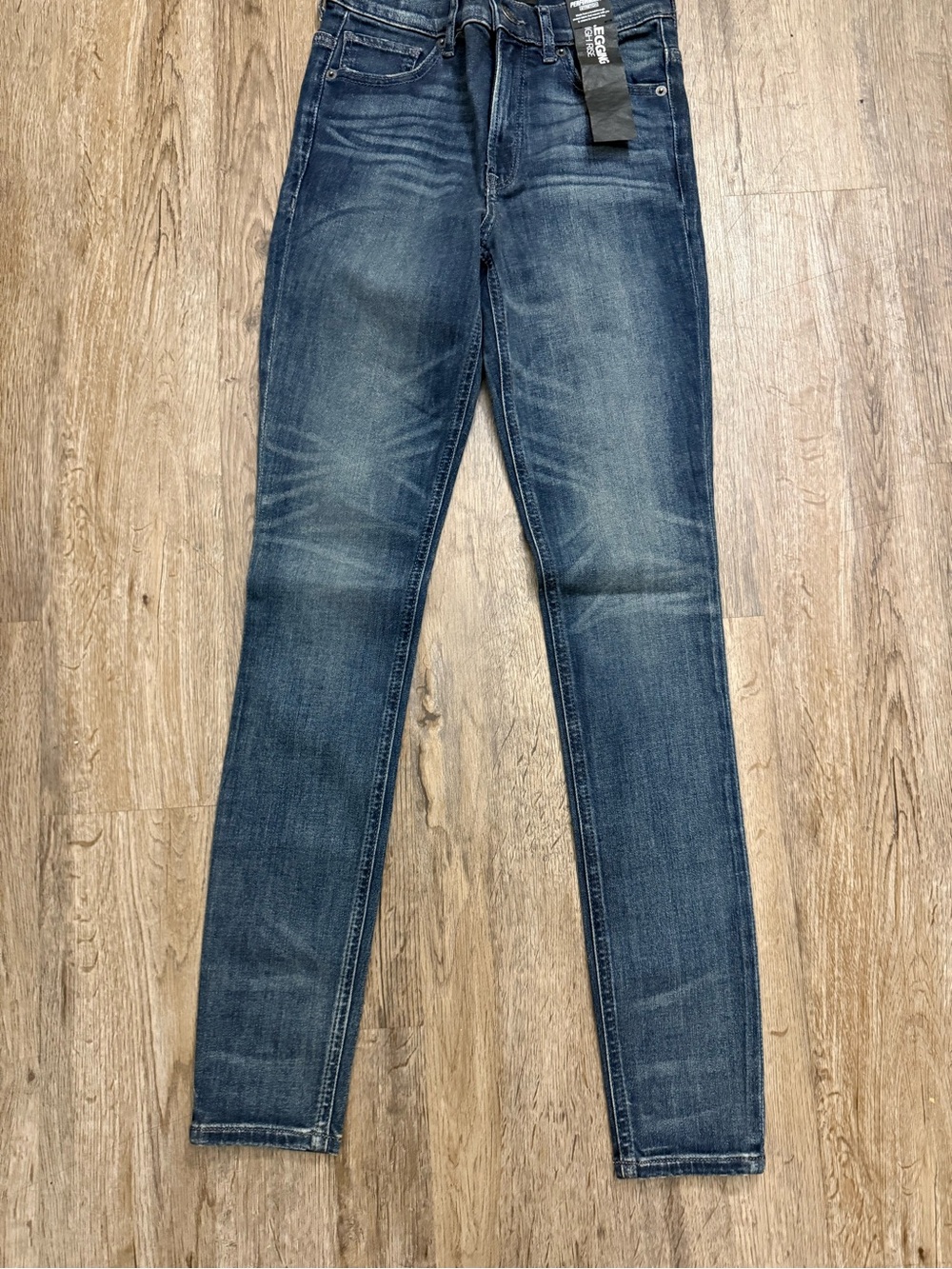 Express • High Rise Performance Stretch Jeggings - Picture 5 of 13